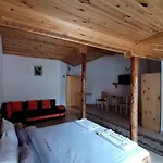 камината Guest house