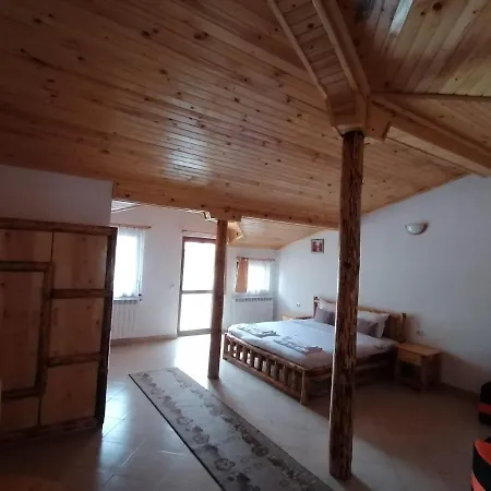 камината