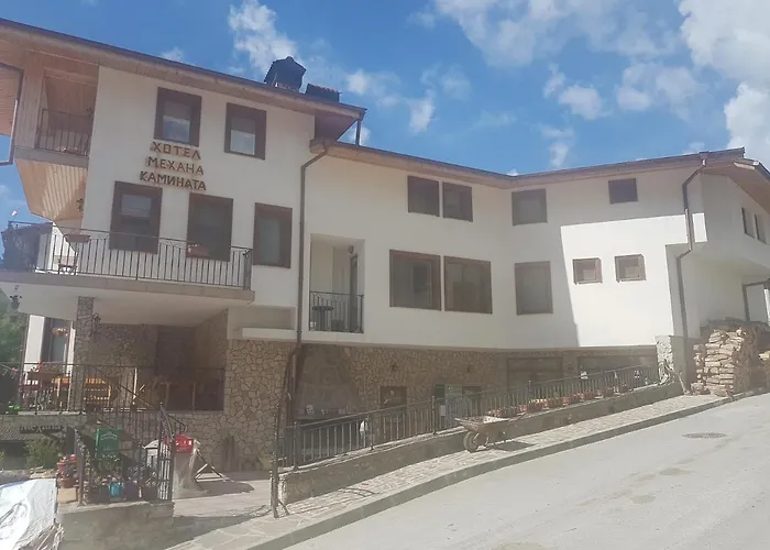 Guest house камината 3*