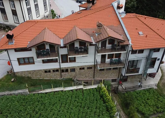 Guest house камината 3*